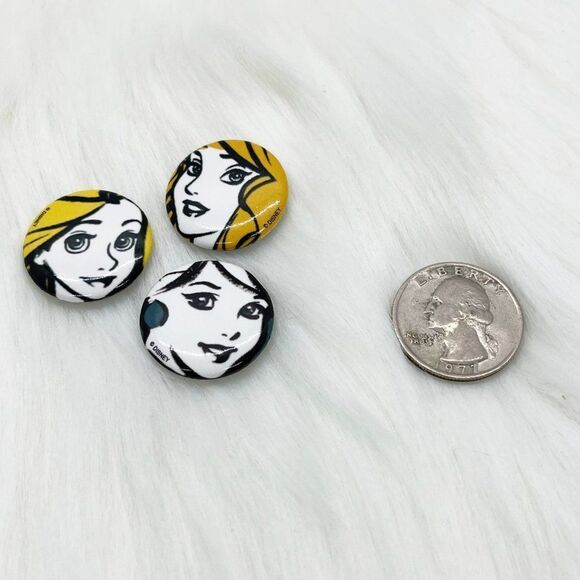 🔮 5/$25 Disney Princesses Cinderella, Rapunzel & Aurora Pins - Picture 2 of 3